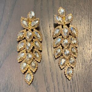 Elegant Gold Leaf Drop Earrings